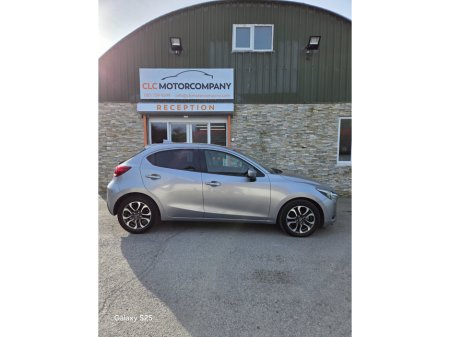 2016 Mazda Demio - thumbnail 2