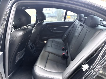 2016 BMW 3 Series - thumbnail 8