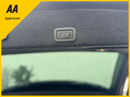 2017 Volvo XC60 - thumbnail 4