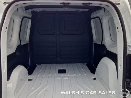 2025 Nissan Townstar SWB PAB VAN 6DR Auto €20,000 thumbnail