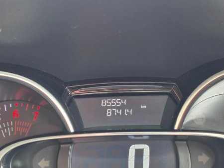 2019 Renault Clio - thumbnail 12