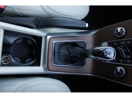 2019 Volvo V40 2.0D4 INSCRIPTION 5DR HATCHBACK AUTO HUGE SPEC  // 1 OWNER CAR // AS NEW CONDITION THROUGHOUT // BUY WITH CONFIDENCE AA AND SIMI APPROVED DEALER 2026 // FINANCE ARRANGED // €19,950 thumbnail