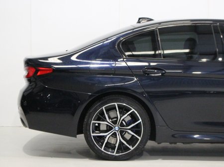 2021 BMW 5 Series - thumbnail 14