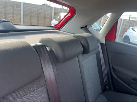 2013 Volkswagen Polo - thumbnail 12