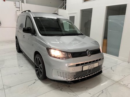 2023 Volkswagen Caddy CADDY DARK LABEL TDI 122HP A7F €19,995 thumbnail