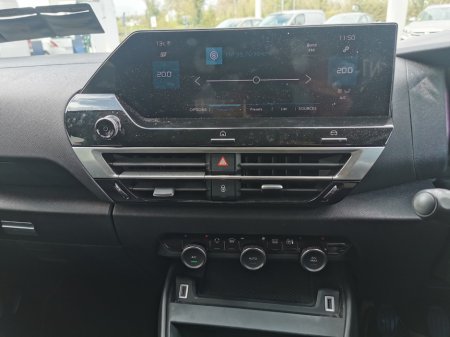 2022 Citroen C4 - thumbnail 17