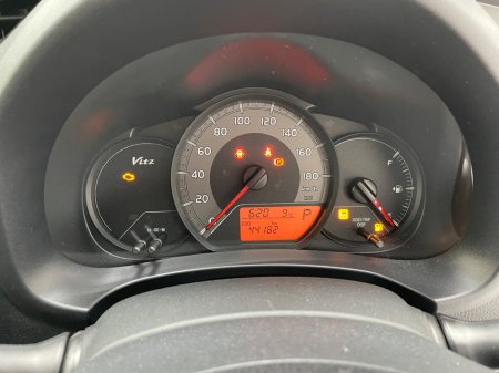 2019 Toyota Yaris - thumbnail 24