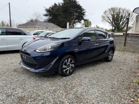 2019 Toyota Aqua - thumbnail 3