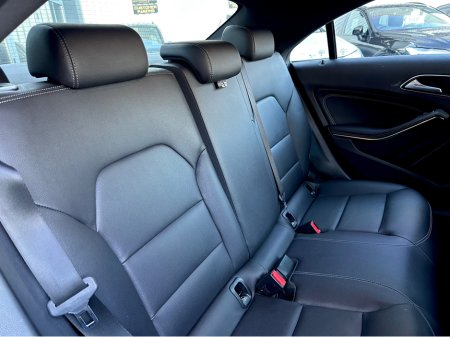 2018 Mercedes-Benz CL Class 180 URBAN AUTO 4DR €19,950 thumbnail