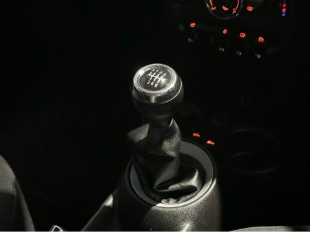 2013 MINI Clubman COOPER D CLUBMAN VAN 2.0 thumbnail