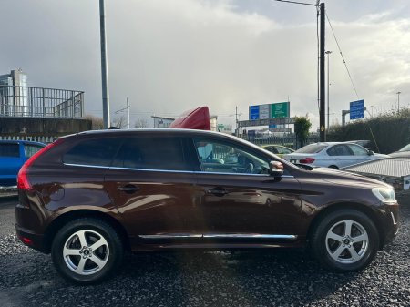2016 Volvo XC60 - thumbnail 3