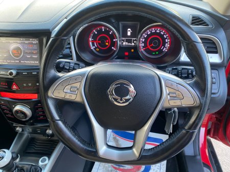 2017 Ssangyong Tivoli - thumbnail 14