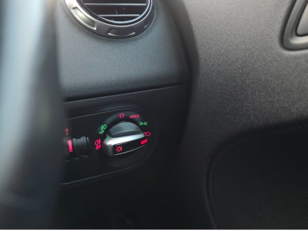 2015 Audi TT 1.8 TFSI FULL BLACK LEATHER SEATS REV CAMERA ALLOYS €16,450 thumbnail