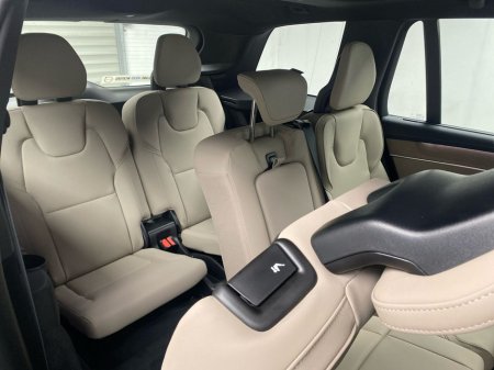 2026 Volvo XC90 - thumbnail 24