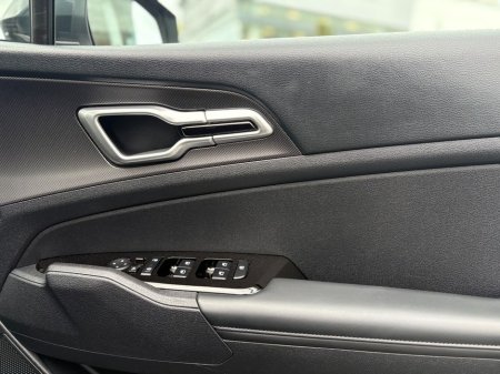 2024 Kia Sportage - thumbnail 9