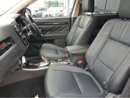 2017 Mitsubishi Outlander - thumbnail 11