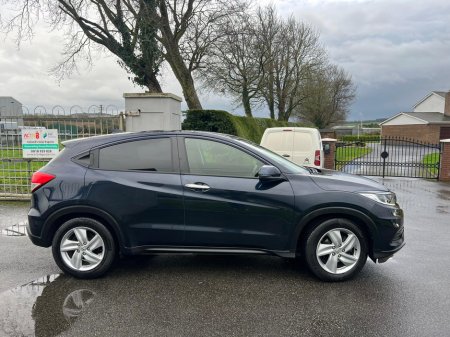 2019 Honda HR-V 1.5 i-VTEC ES €15,950 thumbnail