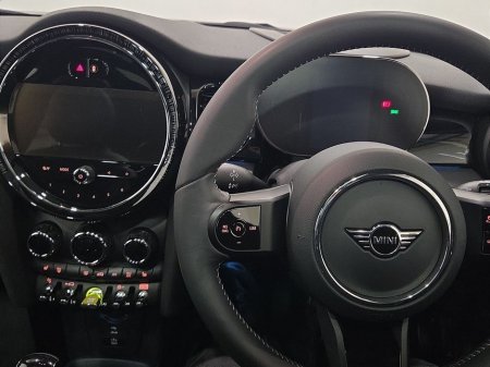 2023 MINI Hatch Electric Level 3 €24,950 thumbnail