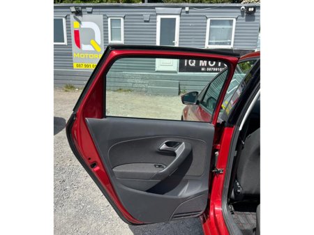 2015 Volkswagen Polo - thumbnail 6