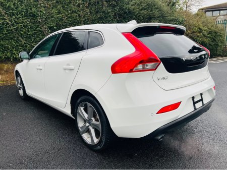 2015 Volvo V40 PRIVACY GLASS //  // REVERSE CAM €12,950 thumbnail