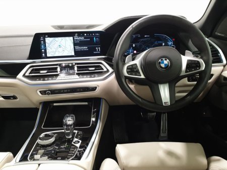 2021 BMW X5 xDrive45e M Sport €59,950 thumbnail
