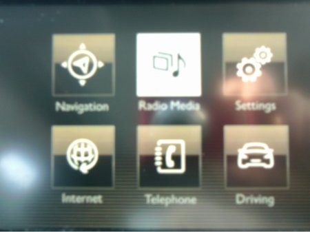 2016 Peugeot 2008 - thumbnail 13