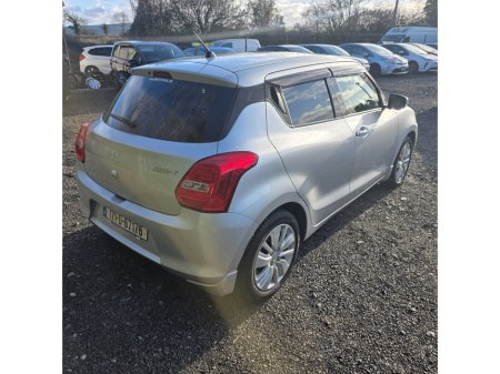 2017 Suzuki Swift 1.2 GLX Automatic €11,950 thumbnail