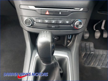 2017 Peugeot 308 - thumbnail 13