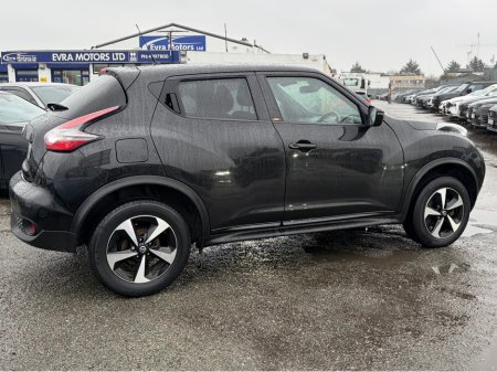 2019 Nissan Juke - view 4