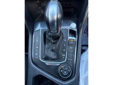 2018 Volkswagen Tiguan - thumbnail 21