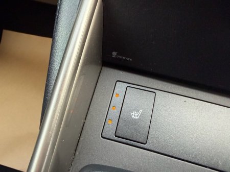 2016 Lexus IS 300 h - thumbnail 29