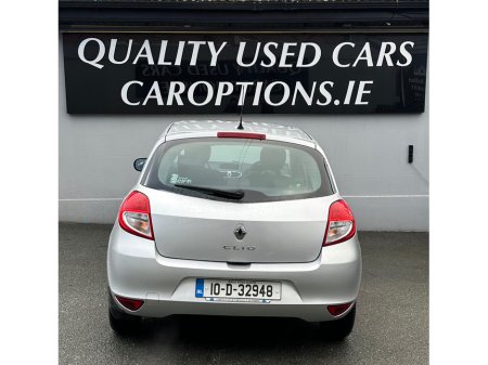 2010 Renault Clio 3 1.2 16V ROYALE ECO// €4,950 thumbnail