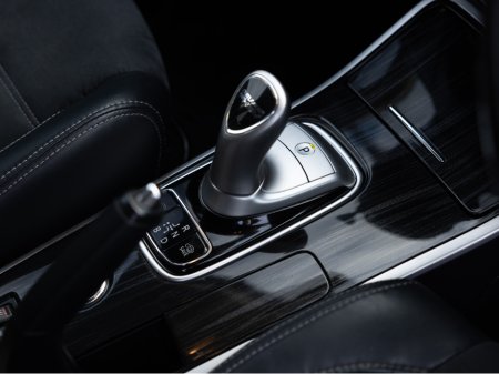 2016 Mitsubishi Outlander - thumbnail 17