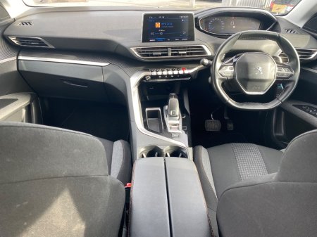 2019 Peugeot 3008 - thumbnail 17