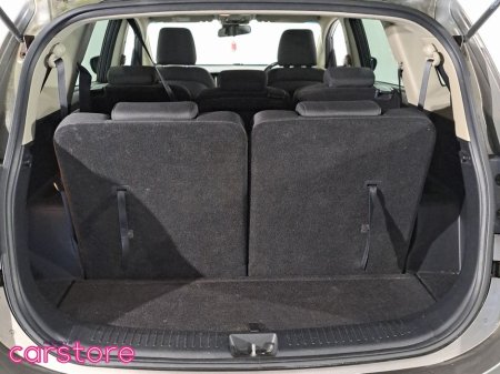 2016 Kia Carens - thumbnail 19