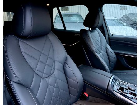 2025 BMW X5 XDRIVE 50e M SPORT AUTO €99,950 thumbnail