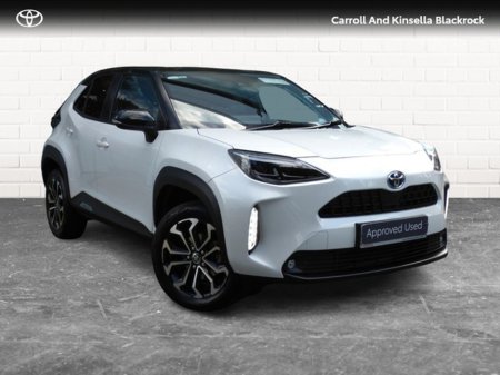 2022 Toyota Yaris Cross Hybrid Luna Sport €28,950 thumbnail