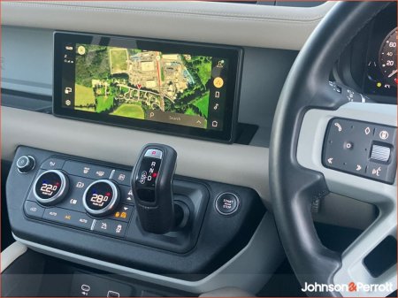 2024 Land Rover Defender 110 2.0 Si4 PHEV S (Land Rover Warranty until 2029) €89,900 thumbnail