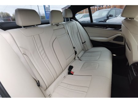 2019 BMW 5 Series - thumbnail 11