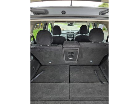 2015 Nissan X-Trail - thumbnail 11