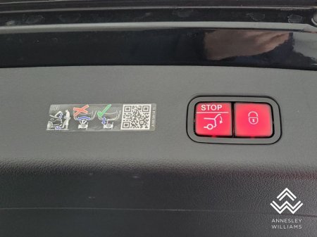 2025 Mercedes-Benz GLC Class - thumbnail 30