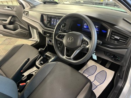 2022 Volkswagen Polo - photo 2