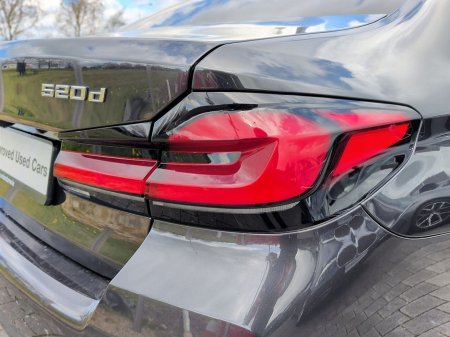 2021 BMW 5 Series - thumbnail 19