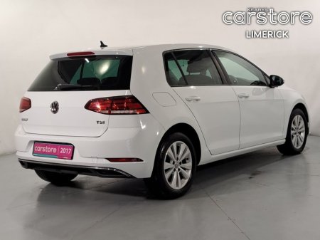 2017 Volkswagen Golf  €17,880 thumbnail
