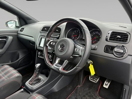 2016 Volkswagen Polo - thumbnail 14