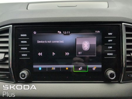 2023 Skoda Karoq AMBITION 2.0TDI 115HP €30,950 thumbnail