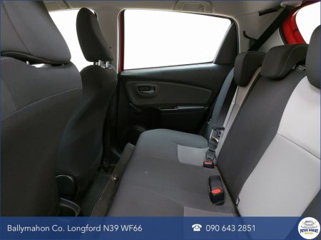 2019 Toyota Yaris Yaris Icon Tech Vvt-I Icon Tech VVT-i Start/Stop €14,950 thumbnail