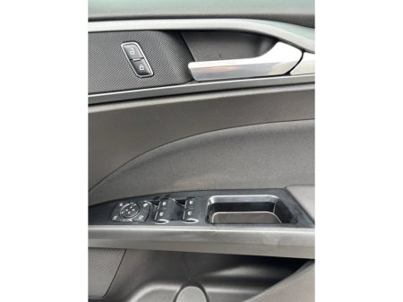 2017 Ford Mondeo 2.0TDCi 150PS Titanium €10,000 thumbnail