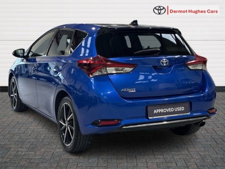 2018 Toyota Auris - thumbnail 2