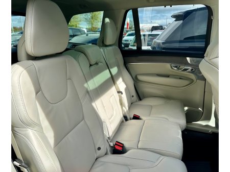 2025 Volvo XC90 - thumbnail 13